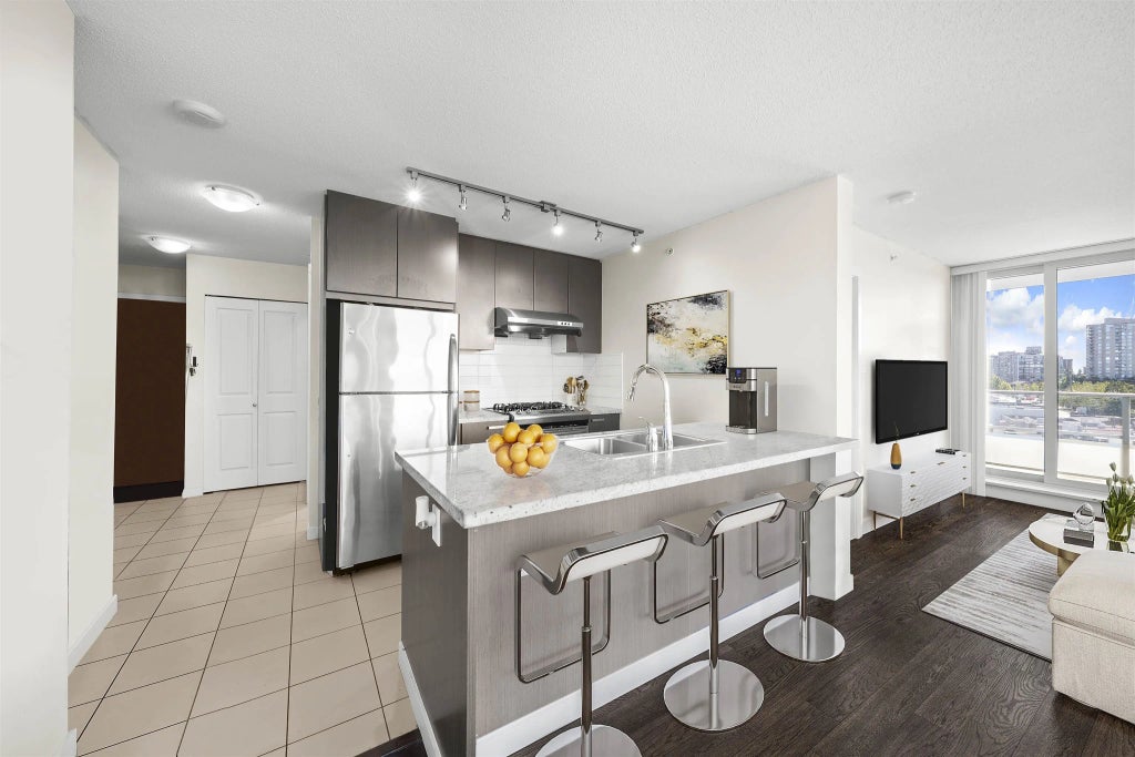 6688 Arcola Street 506, Burnaby