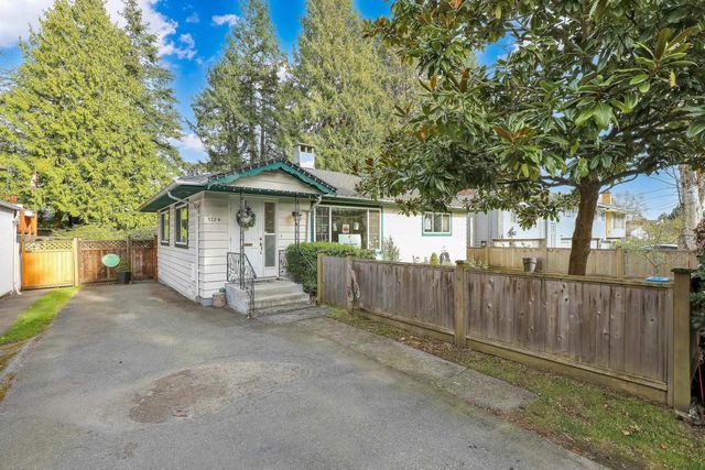 1554 Stevens Street, White Rock
