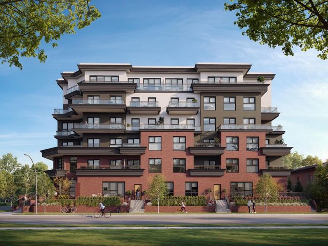 2427 Mary Hill Road 404, Port Coquitlam