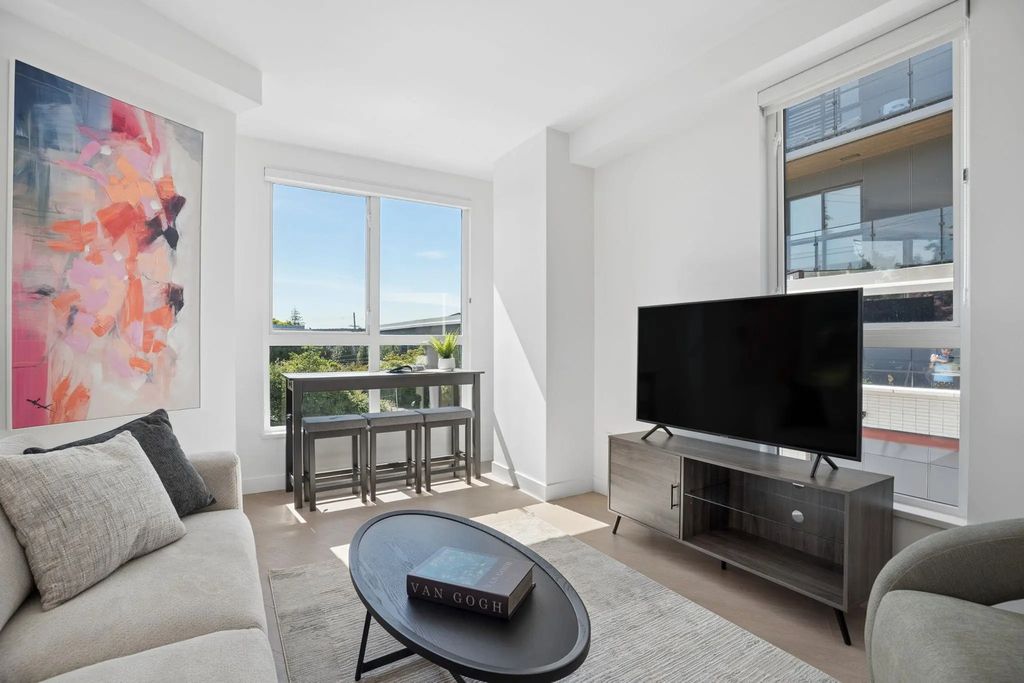 333 St. Davids Avenue 204, North Vancouver