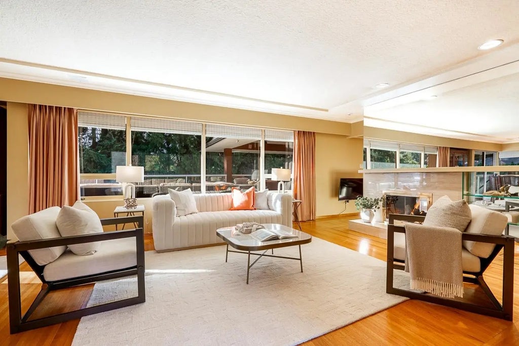 4695 Mapleridge Drive, North Vancouver