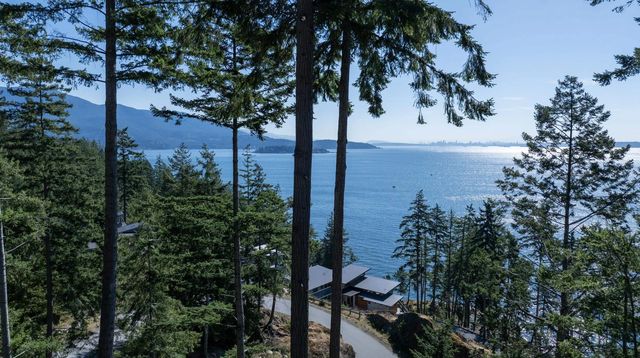 747 Seymour Bay Drive, Bowen Island