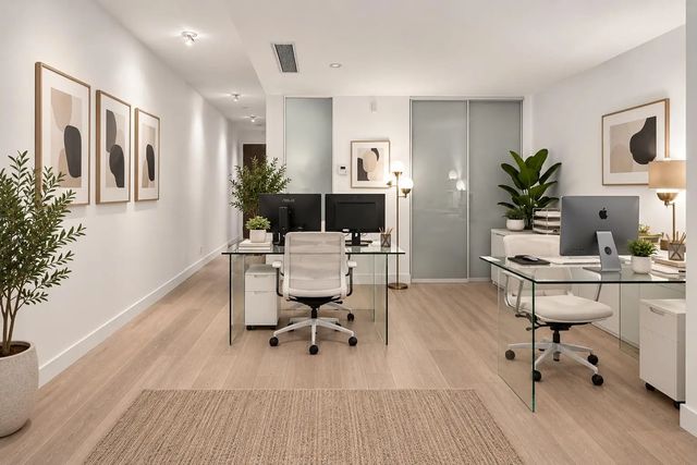1477 W Pender Street 206, Vancouver
