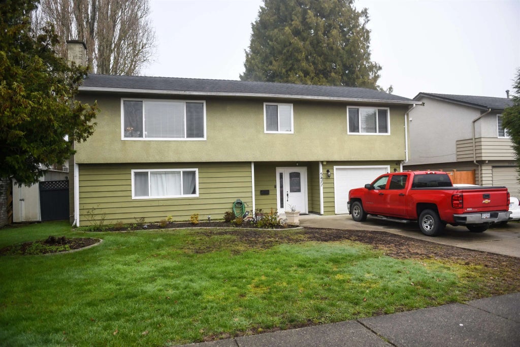 5471 44 Avenue, Ladner