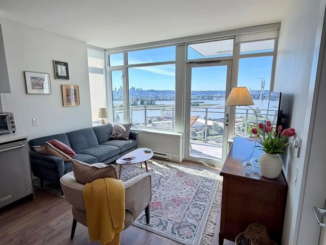 258 Nelson's Court 1609, New Westminster