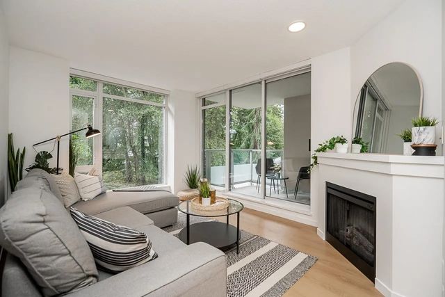 2133 Douglas Road 201, Burnaby