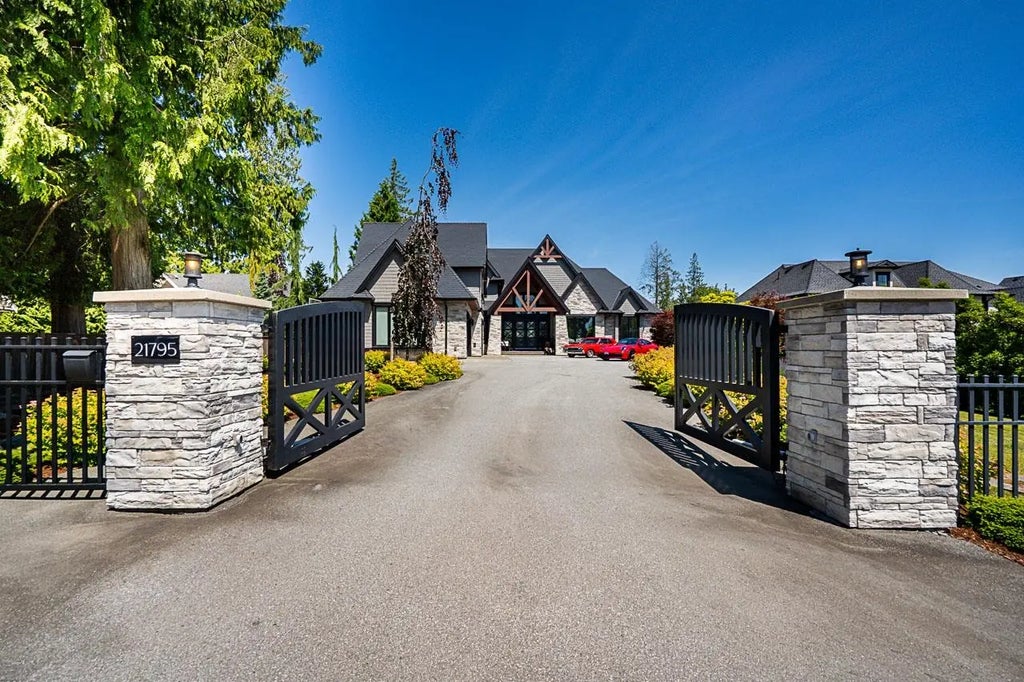 21795 86a Avenue, Langley