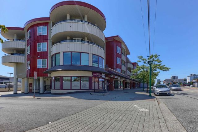 7738 Edmonds Street Ph1, Burnaby
