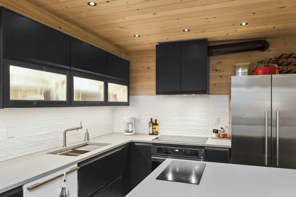 33165 2 Avenue 113, Mission