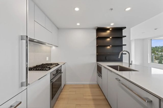 311 Alderson Avenue 803, Coquitlam