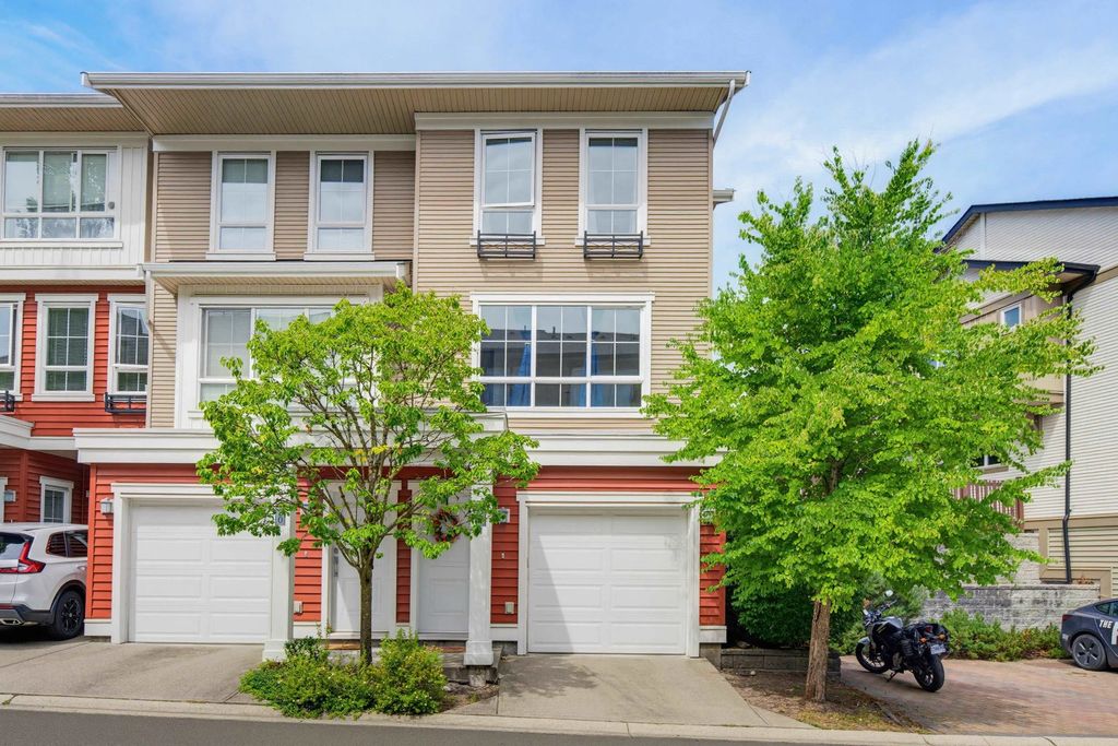 19505 68a Avenue 121, Surrey