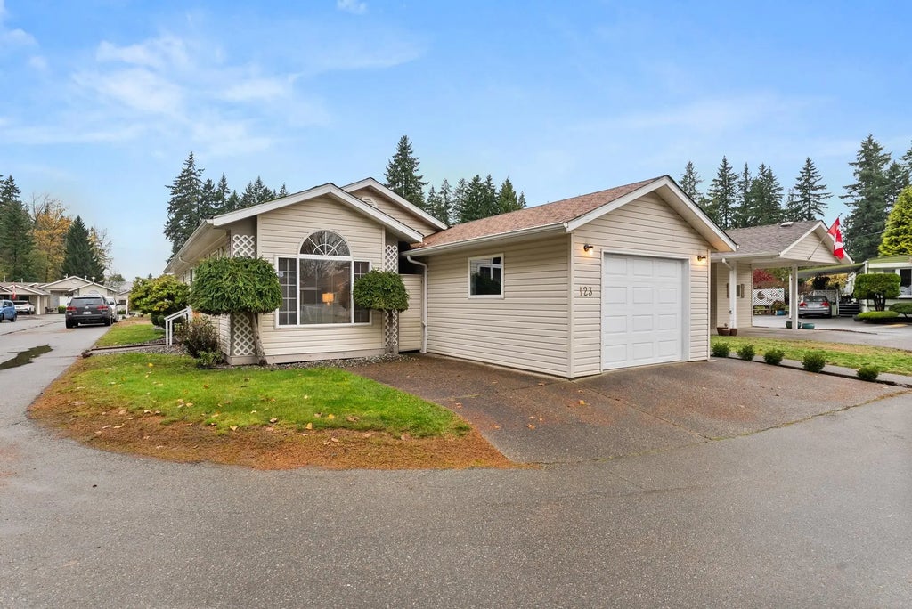 9080 198 Street 123, Langley
