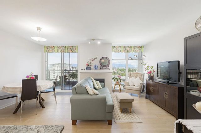 8460 Granville Avenue 1607, Richmond