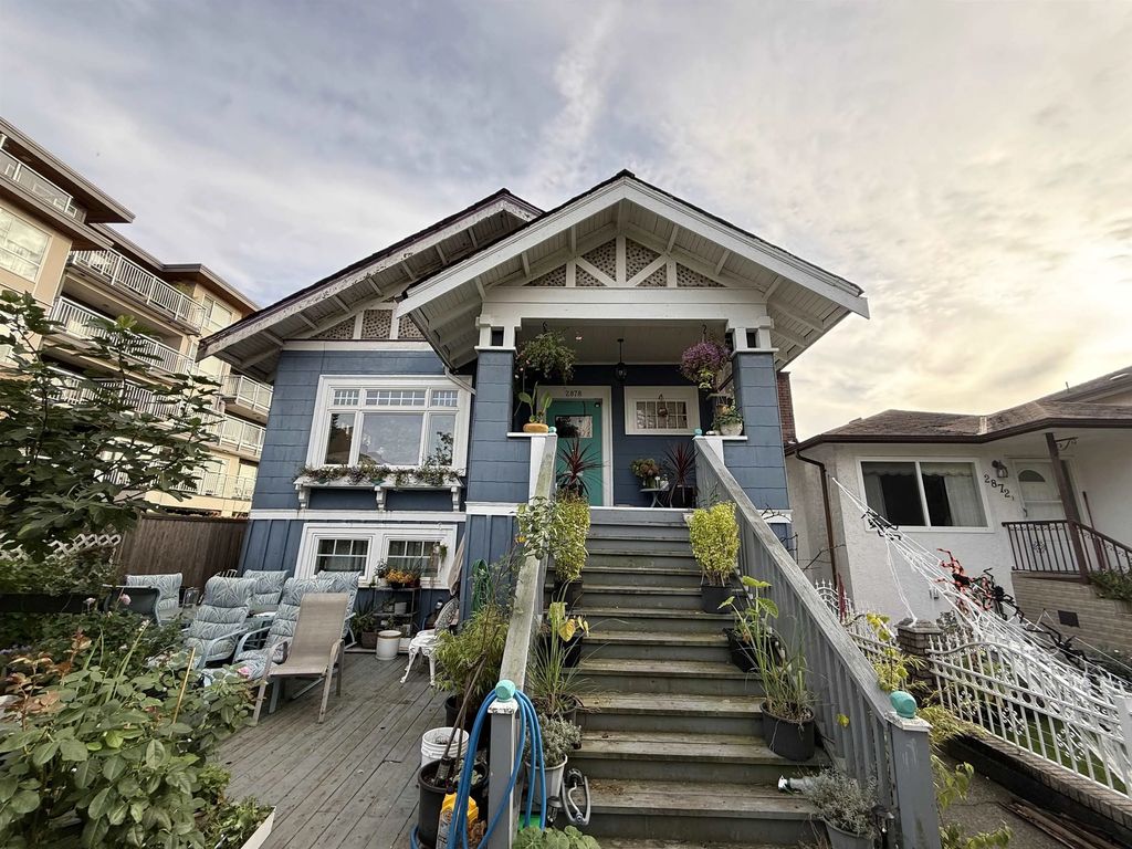 2878 E 2nd Avenue, Vancouver