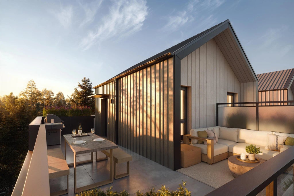 1045 Ridgewood Drive 18, North Vancouver