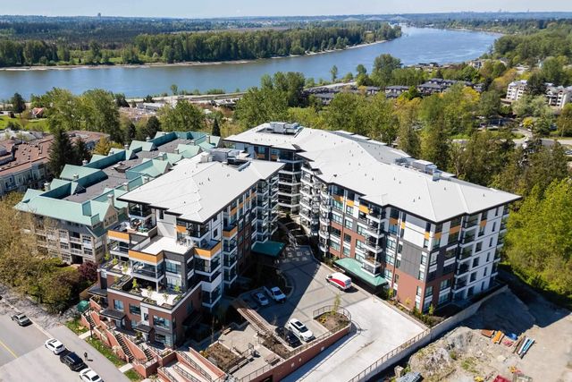 11639 227 Street 401, Maple Ridge