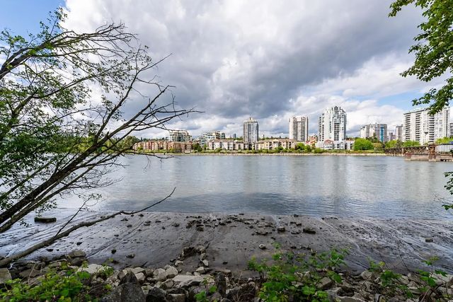 83 Star Crescent 202, New Westminster
