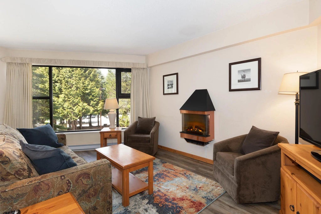 2561 Tricouni Place 6f, Whistler