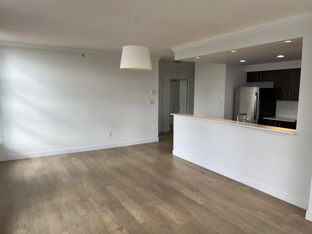 189 National Avenue 904, Vancouver