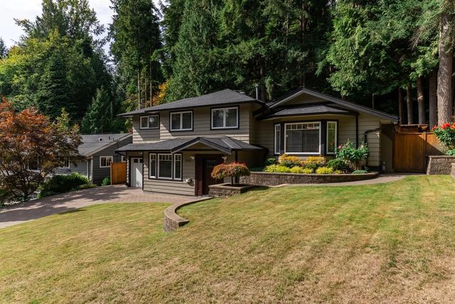 1941 Arborlynn Drive, North Vancouver