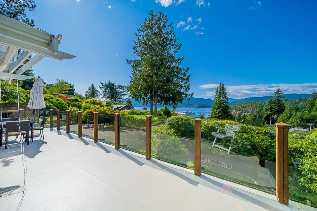 6245 Nelson Avenue, West Vancouver