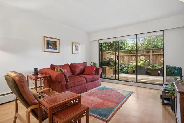 2255 W 8th Avenue 102, Vancouver