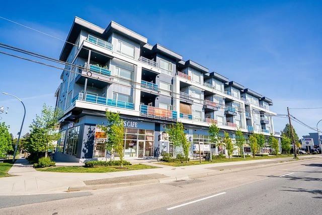 8496 120 Street 401, Surrey