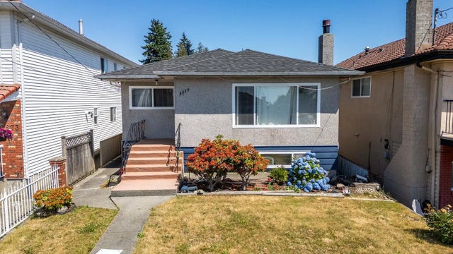 5679 Clinton Street, Burnaby