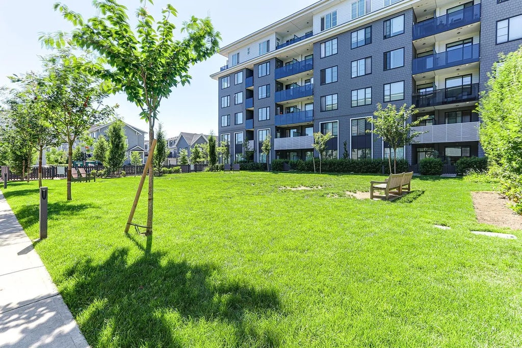 15858 Fraser Highway 610, Surrey