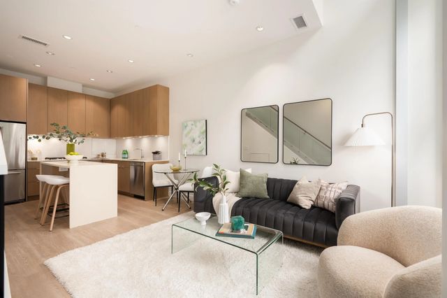 149 E 1st Avenue, Vancouver