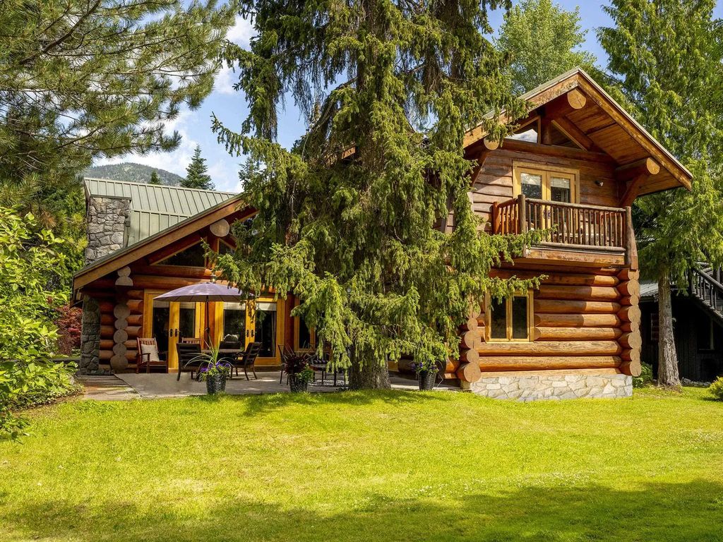8164 Muirfield Crescent, Whistler