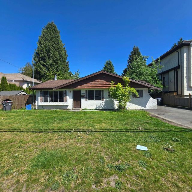 7030 130 Street, Surrey