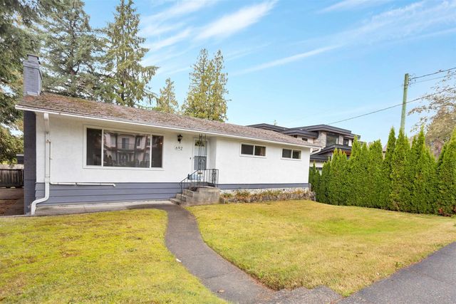 692 Blue Mountain Street, Coquitlam