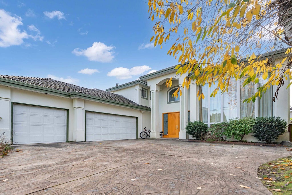 8540 Saunders Road, Richmond