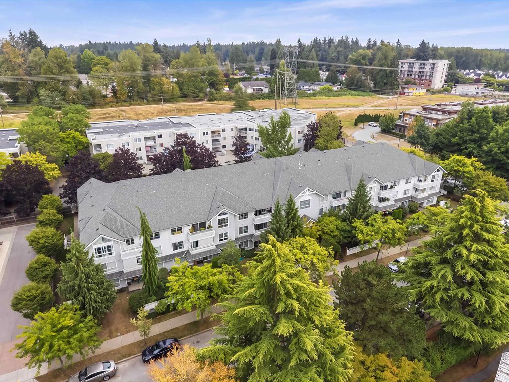 10130 139 Street 303, Surrey