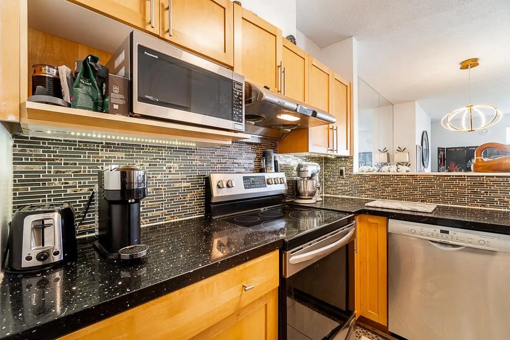 1820 E Kent Avenue South Avenue 310, Vancouver