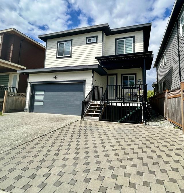 18384 60 Avenue, Surrey