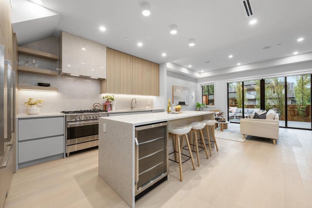 2136 E 10 Avenue 3, Vancouver