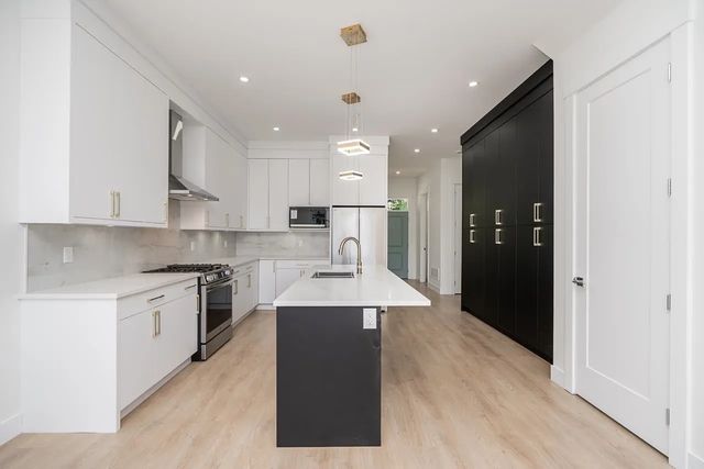 20537 74b Avenue, Langley