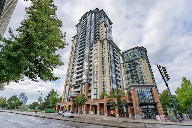 10777 University Drive 1906, Surrey