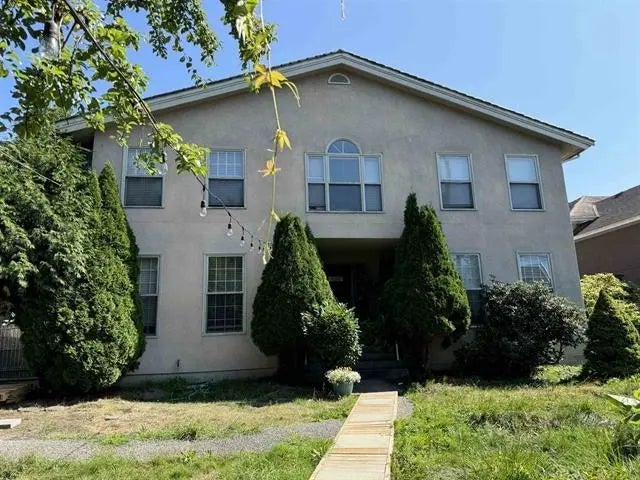 7426 Bridge Street, Richmond