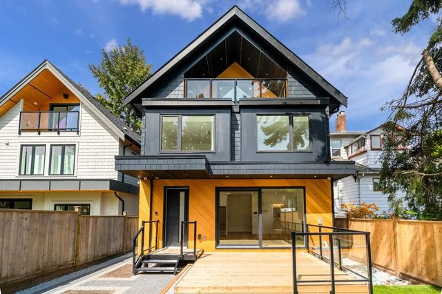 950 W 17th Avenue 2, Vancouver