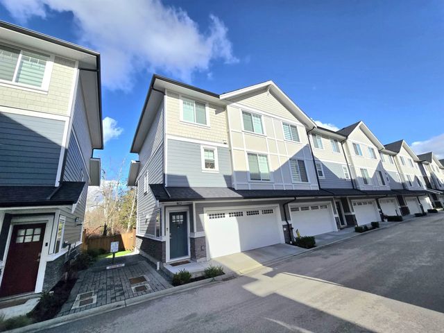 19501 74 Avenue 65, Surrey