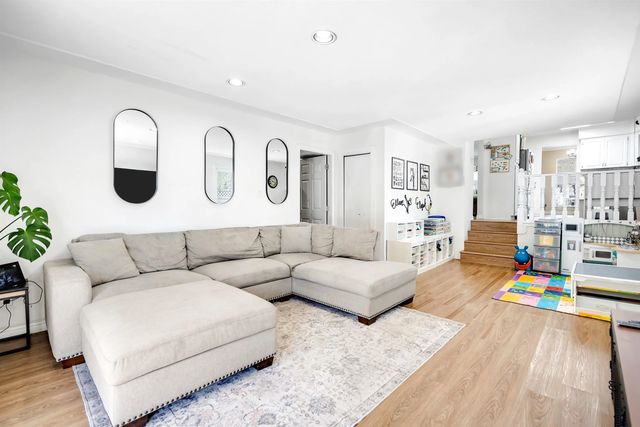 14596 89 Avenue, Surrey
