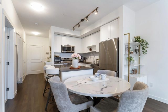 15738 85 Avenue 504, Surrey