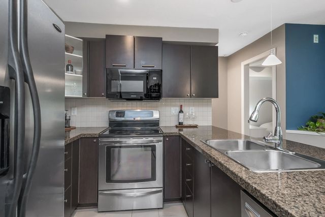 5454 198 Street 107, Langley