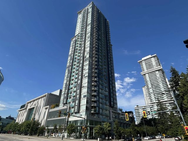 13438 Central Avenue 2406, Surrey