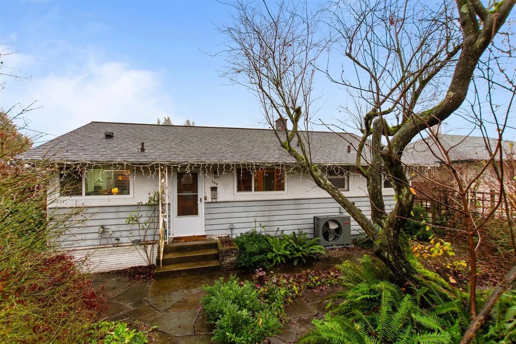 548 Amess Street, New Westminster