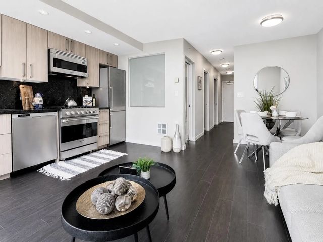 168 W 1st Avenue 809, Vancouver