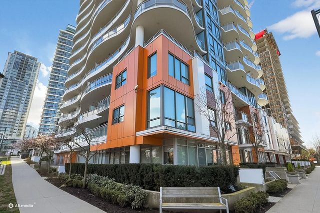 13318 104 Avenue 2602, Surrey